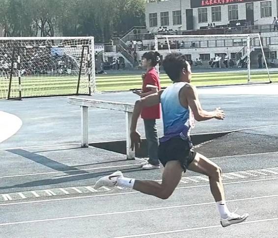 说明: 运动会4.jpg